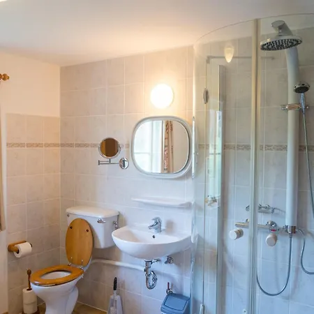 Kill House, Kingstown كليفدين