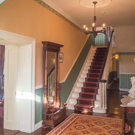 بيت للعطل Kill House, Kingstown *