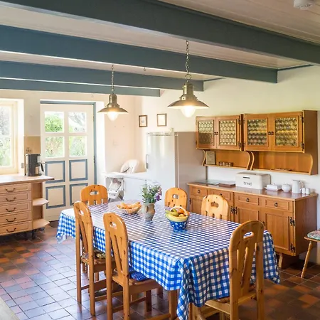 Kill House, Kingstown