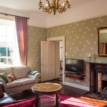 Kill House, Kingstown بيت للعطل كليفدين